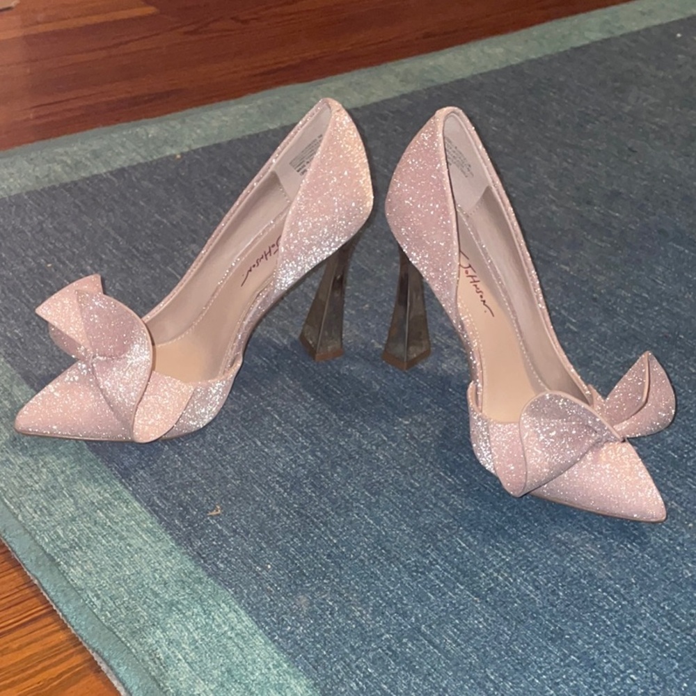 Betsey Johnson Nobble Bow High Heels - Champagne NWOT